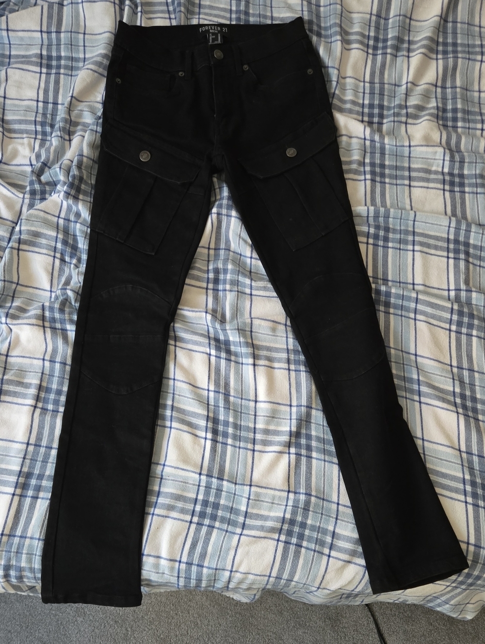Forever 21 Black Slim Men's Cargo Jeans